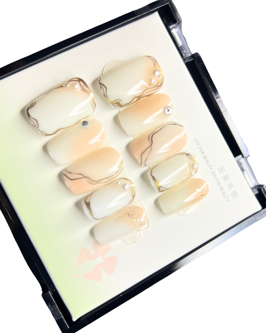 Golden Sand Pearl Dream 🐚✨🏜️- 24 Pcs of Press On Nails