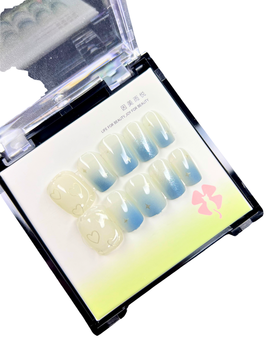 Ocean Heart Aura 🌊🤍✨ - 24 Pcs of Press On Nails