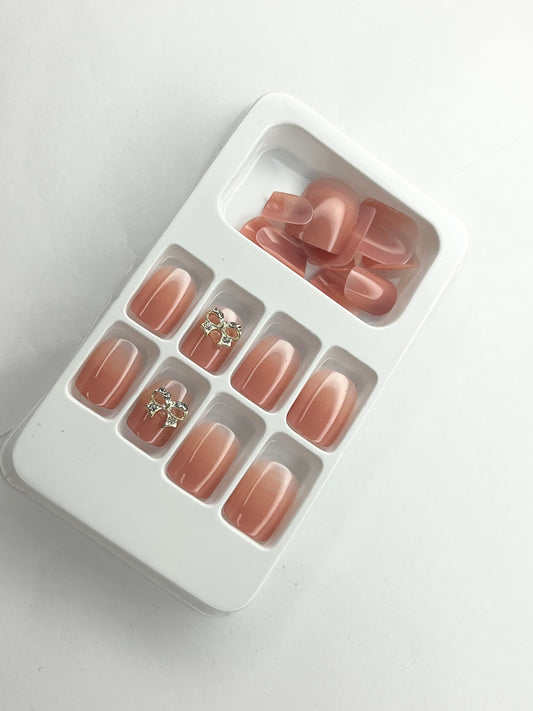 Blushing Bow Ombre 🎀✨ - 24 Pcs of Press On Nails