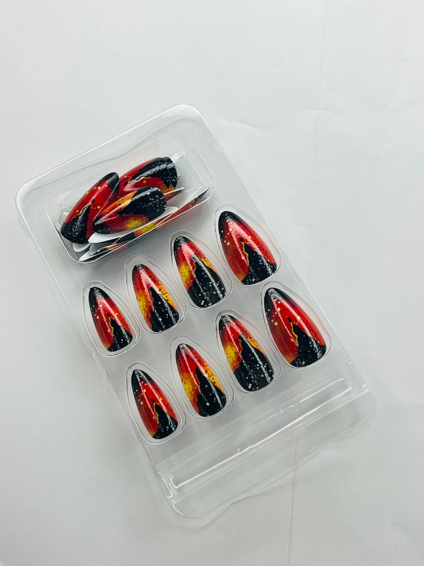 Cosmic Magma Flare 🔥 - 24 Pcs of Press On Nails