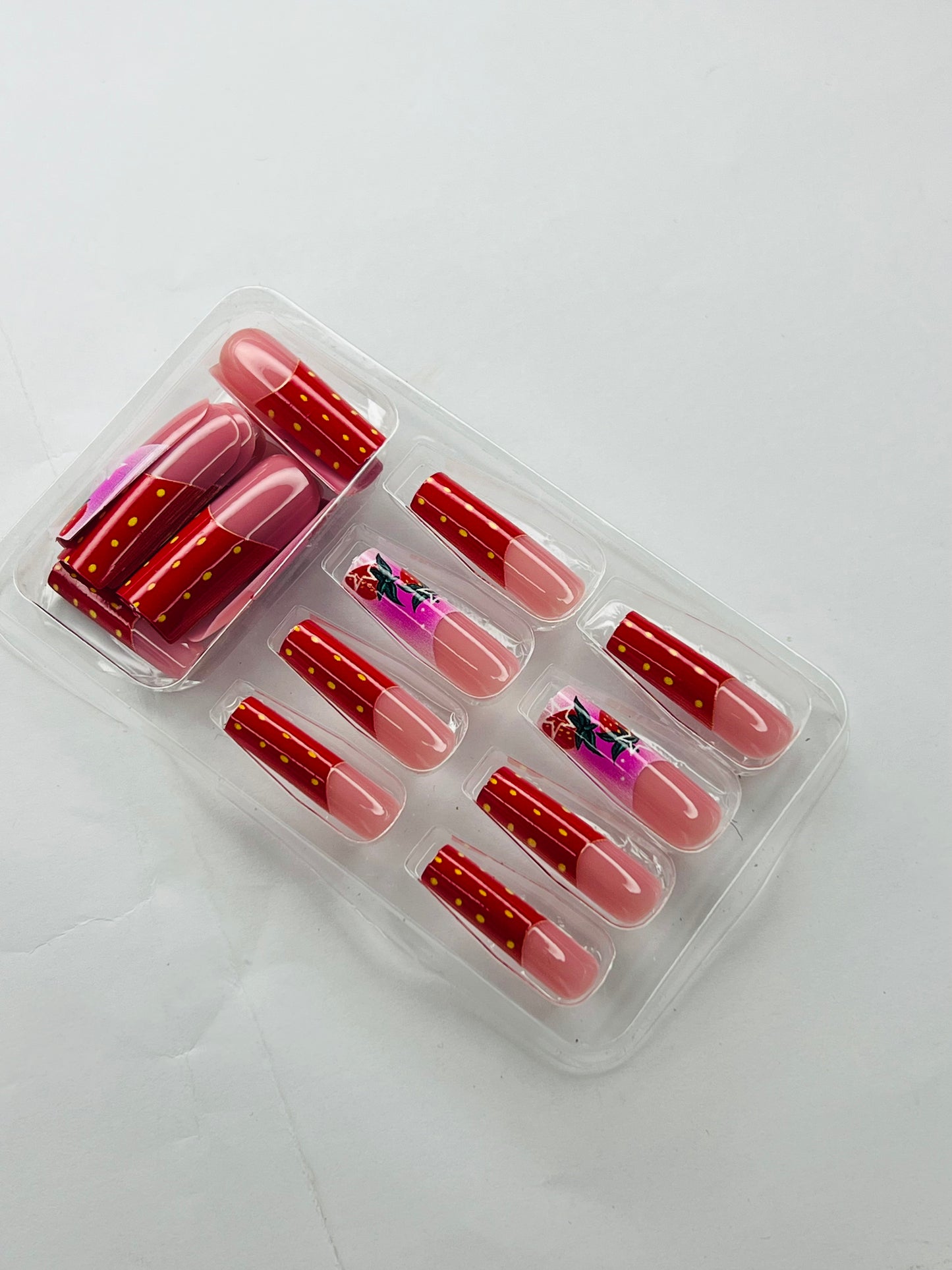 Strawberry French Glaze 🍓 - 24 Pcs of Press On Nails