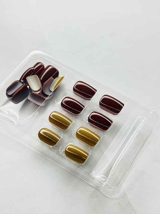 Harvest Amber Duo 🍂🤎 - 24 Pcs of Press On Nails