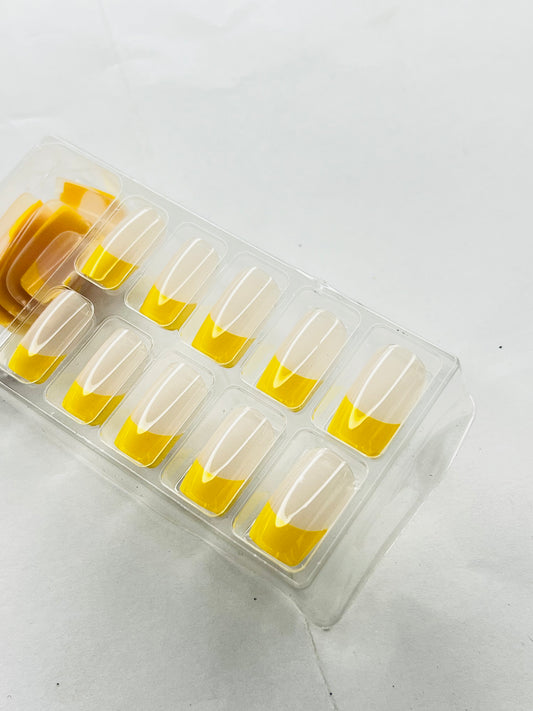 Bordeaux Bliss 🍷✨ - 24 Pcs of Press On Nails